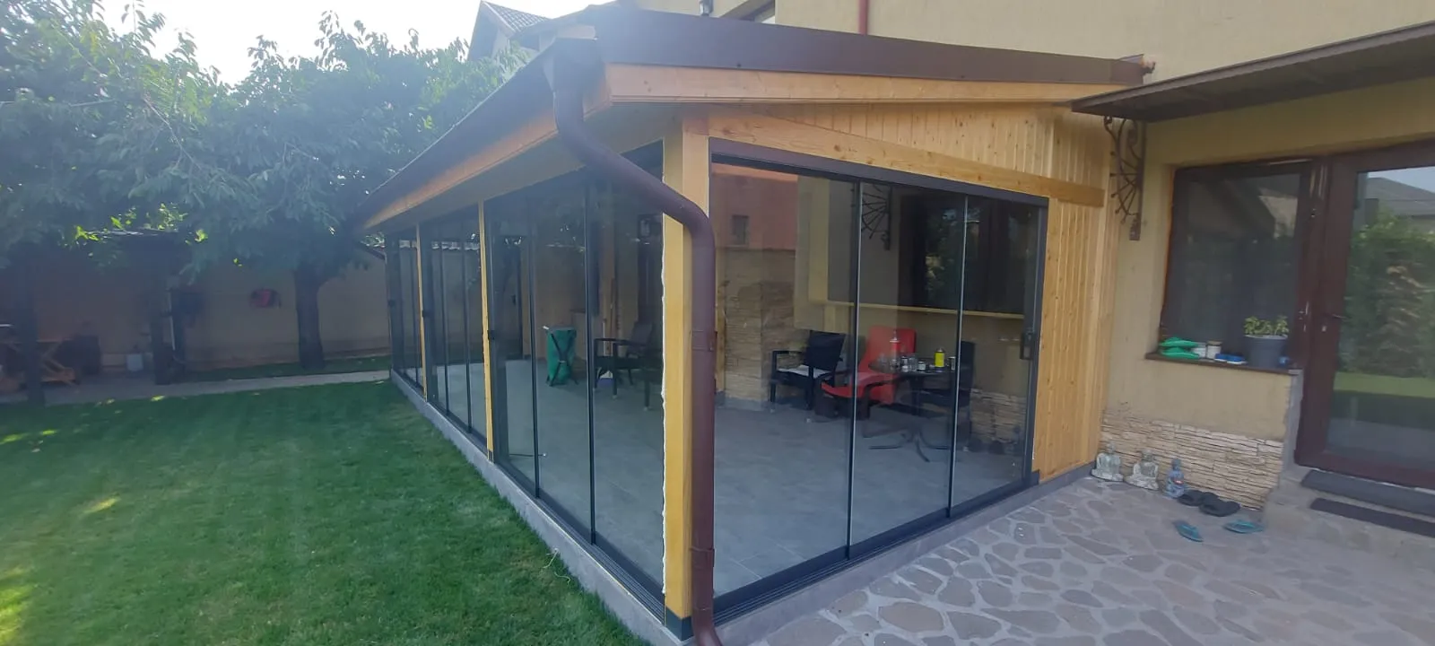 Închideri Terase cu Sticlă Securizată 