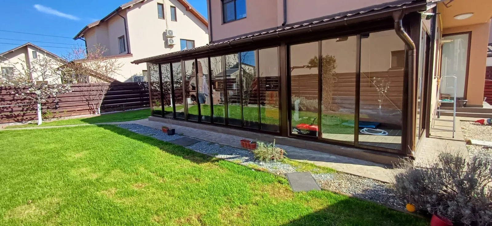 Închideri Terase cu Sticlă Securizată 
