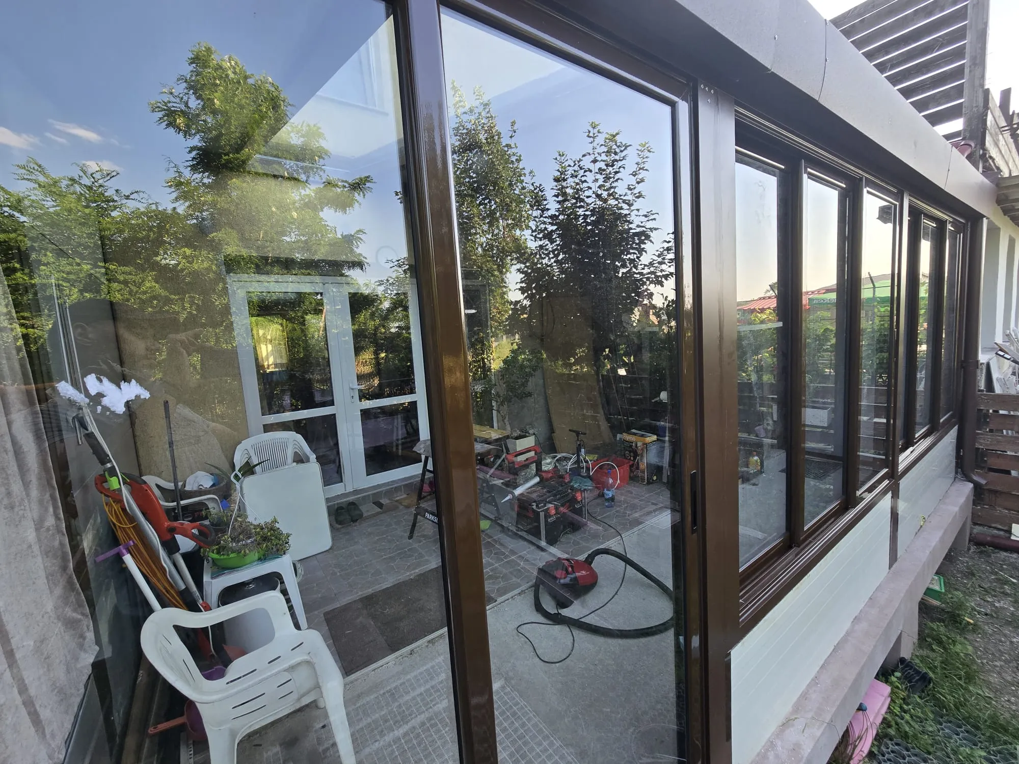 Închideri Terase cu Sticlă Securizată 