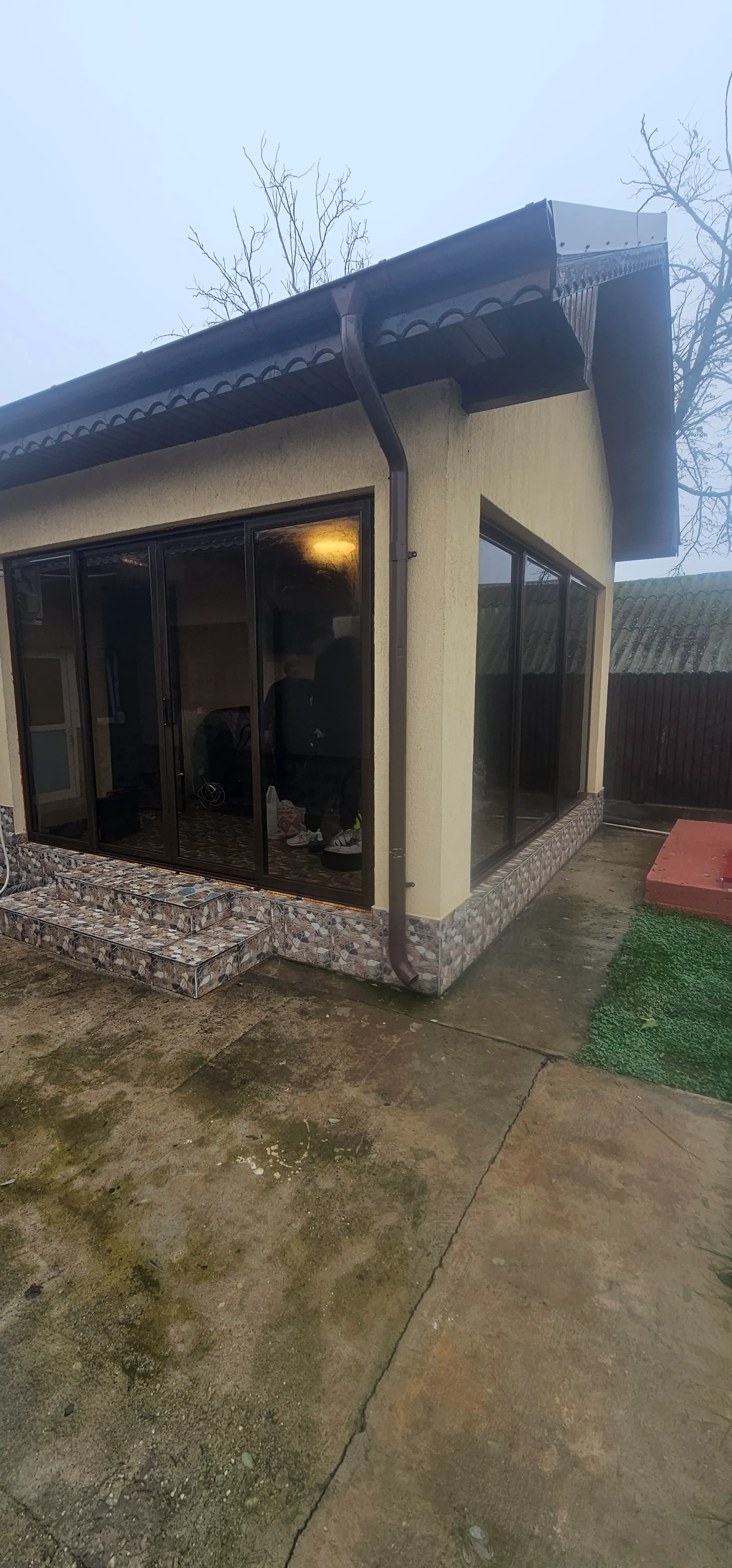 Închideri Terase cu Sticlă Securizată 