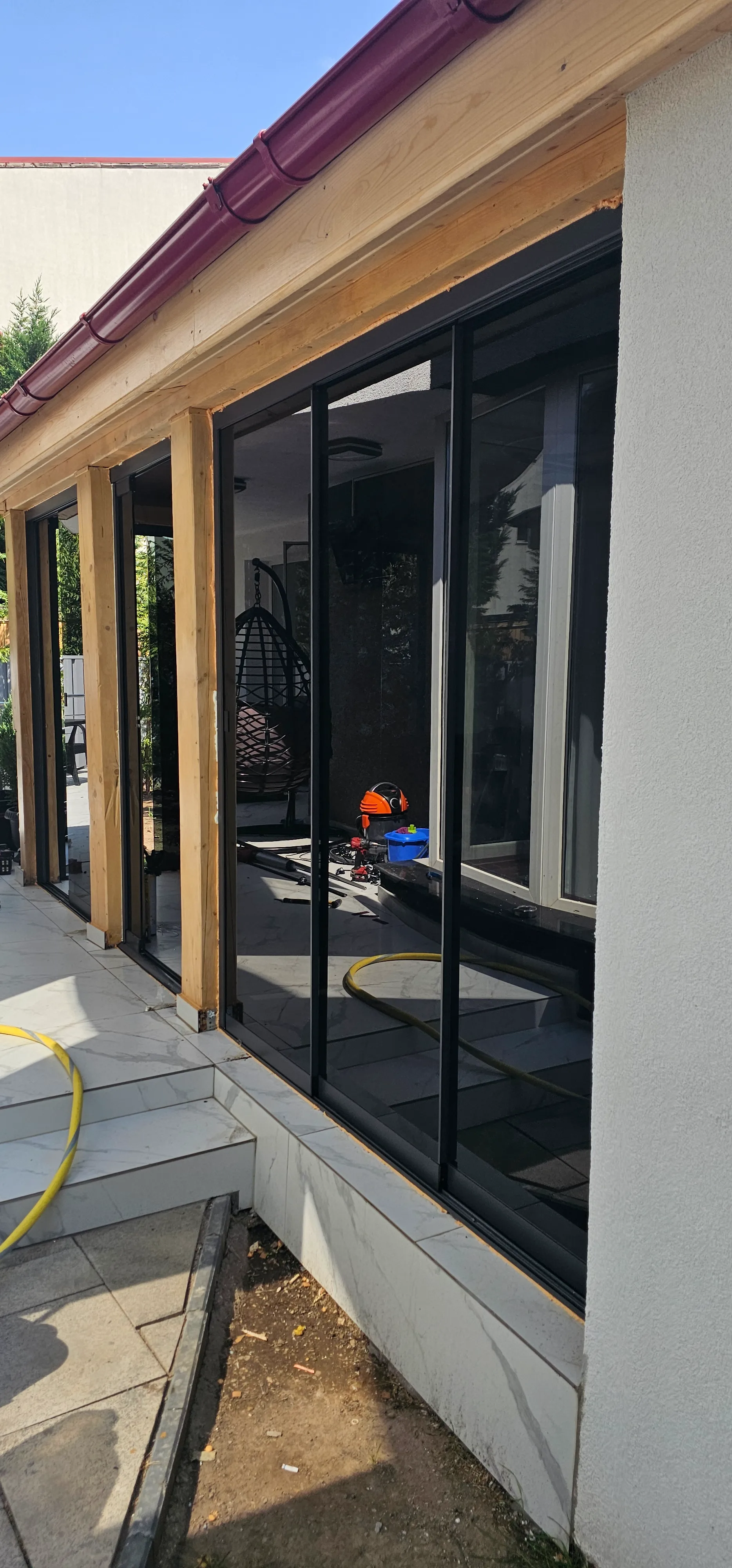 Închideri Terase cu Sticlă Securizată 