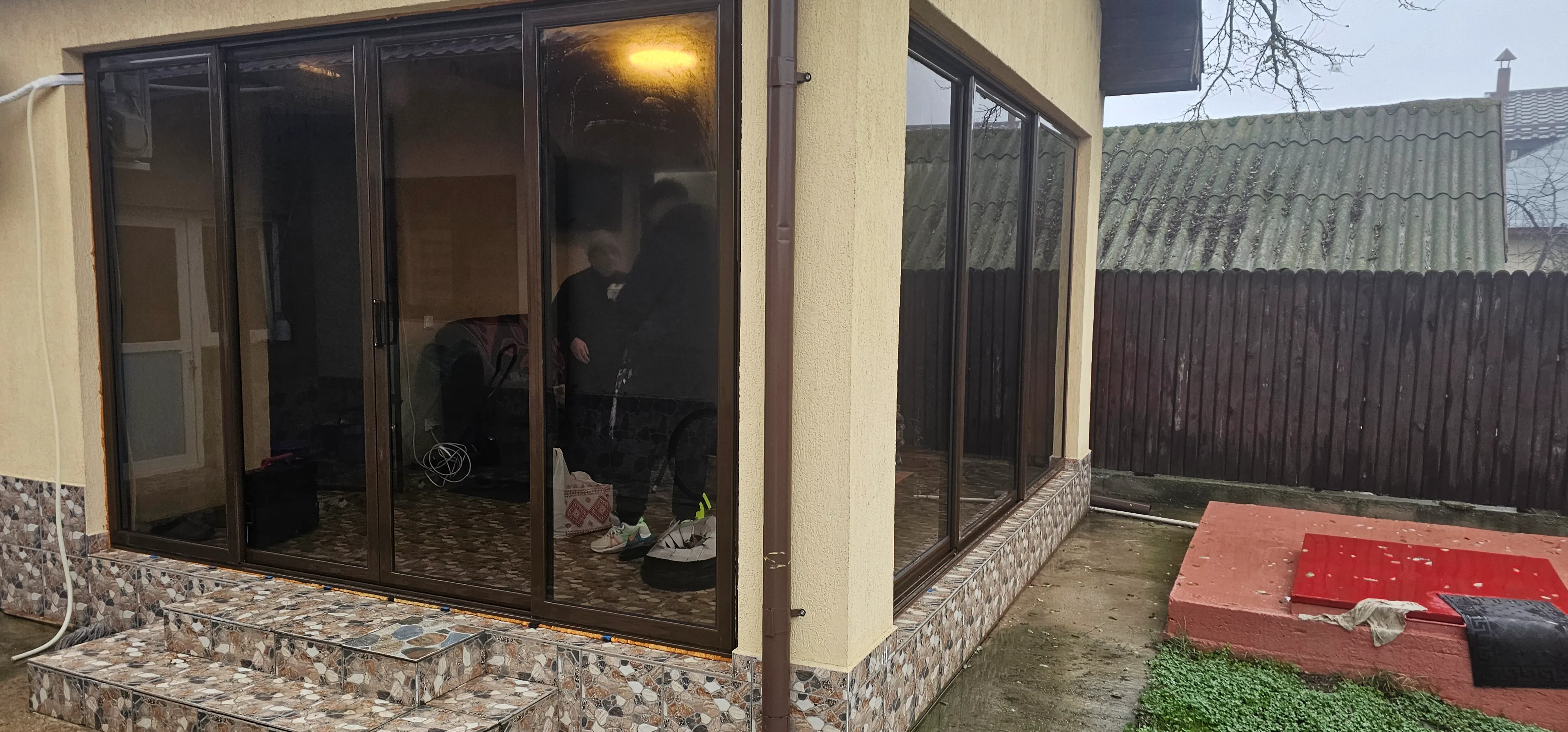 Închideri Terase cu Sticlă Securizată 