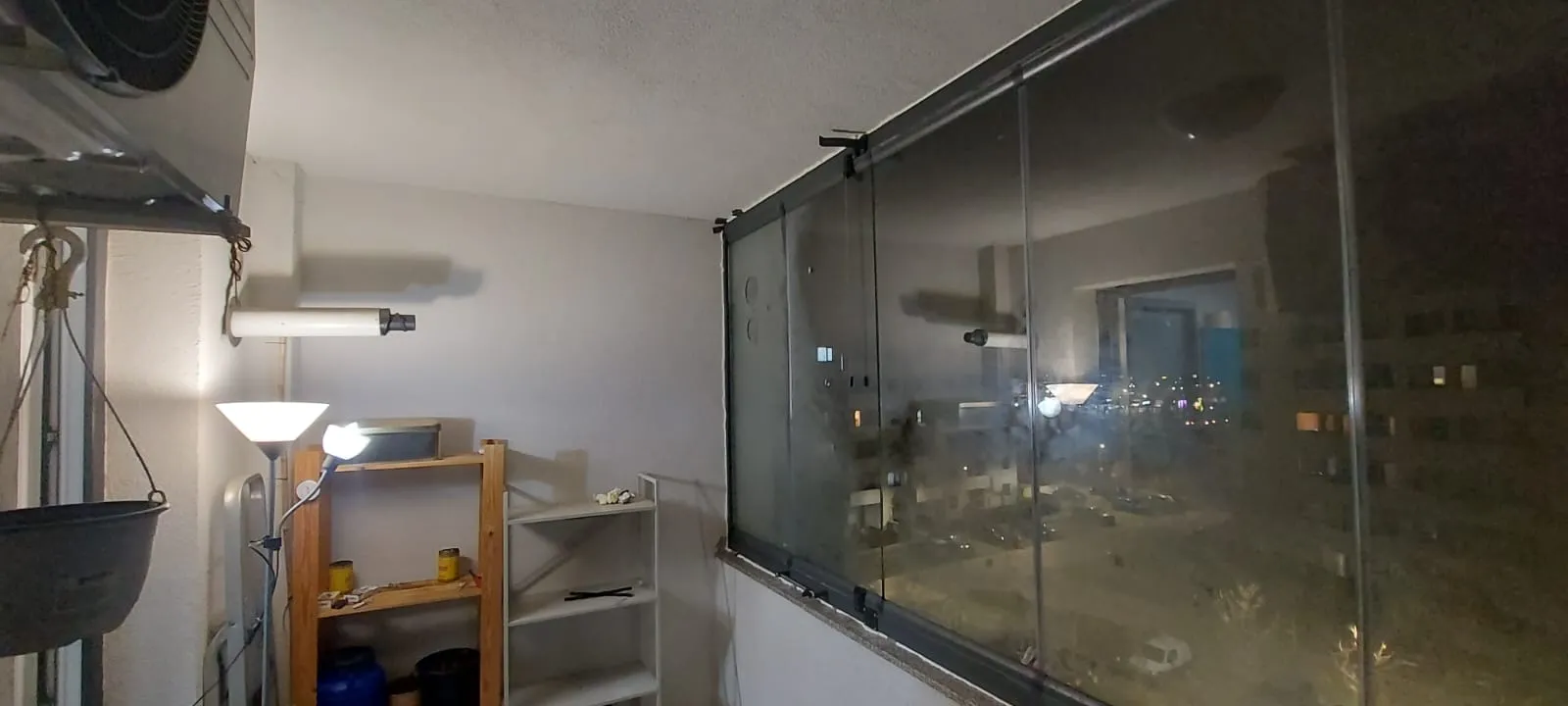 Închideri Balcoane cu Sticlă Securizată