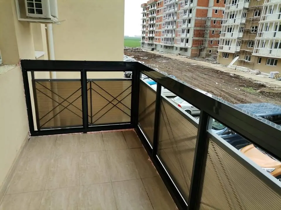 Închideri Balcoane cu Sticlă Securizată