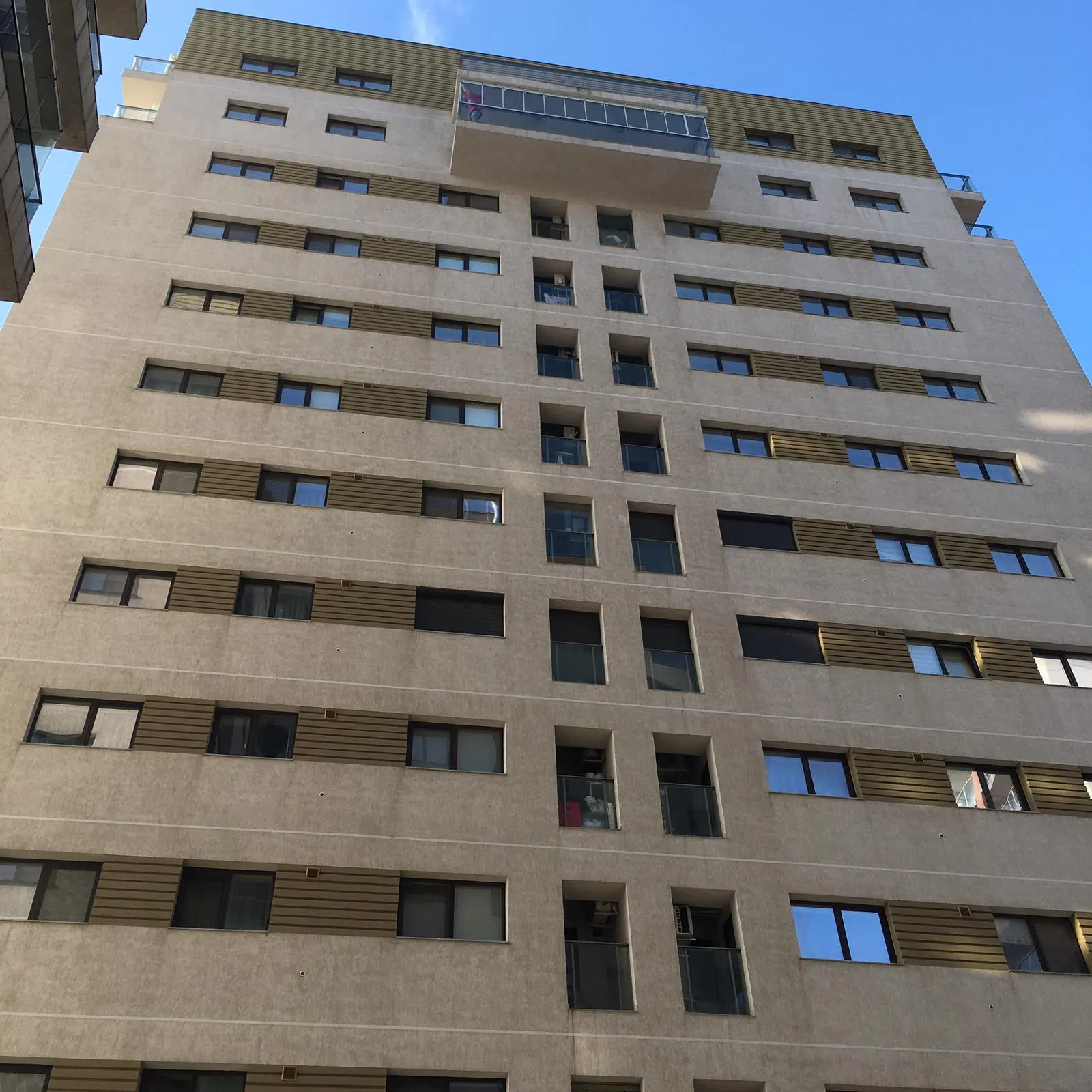 Închideri Balcoane cu Sticlă Securizată