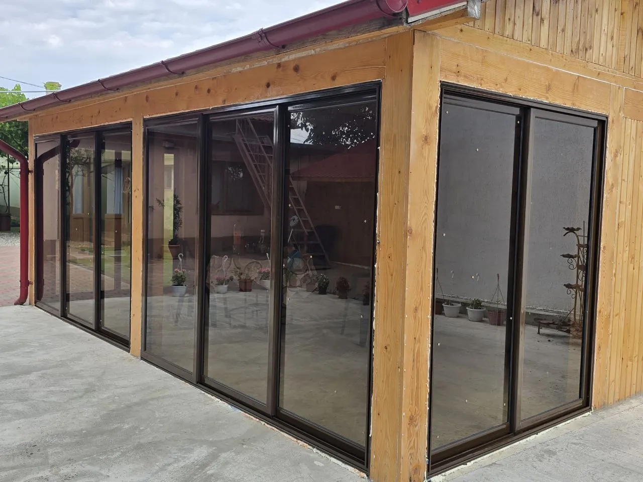 Închideri foișoare