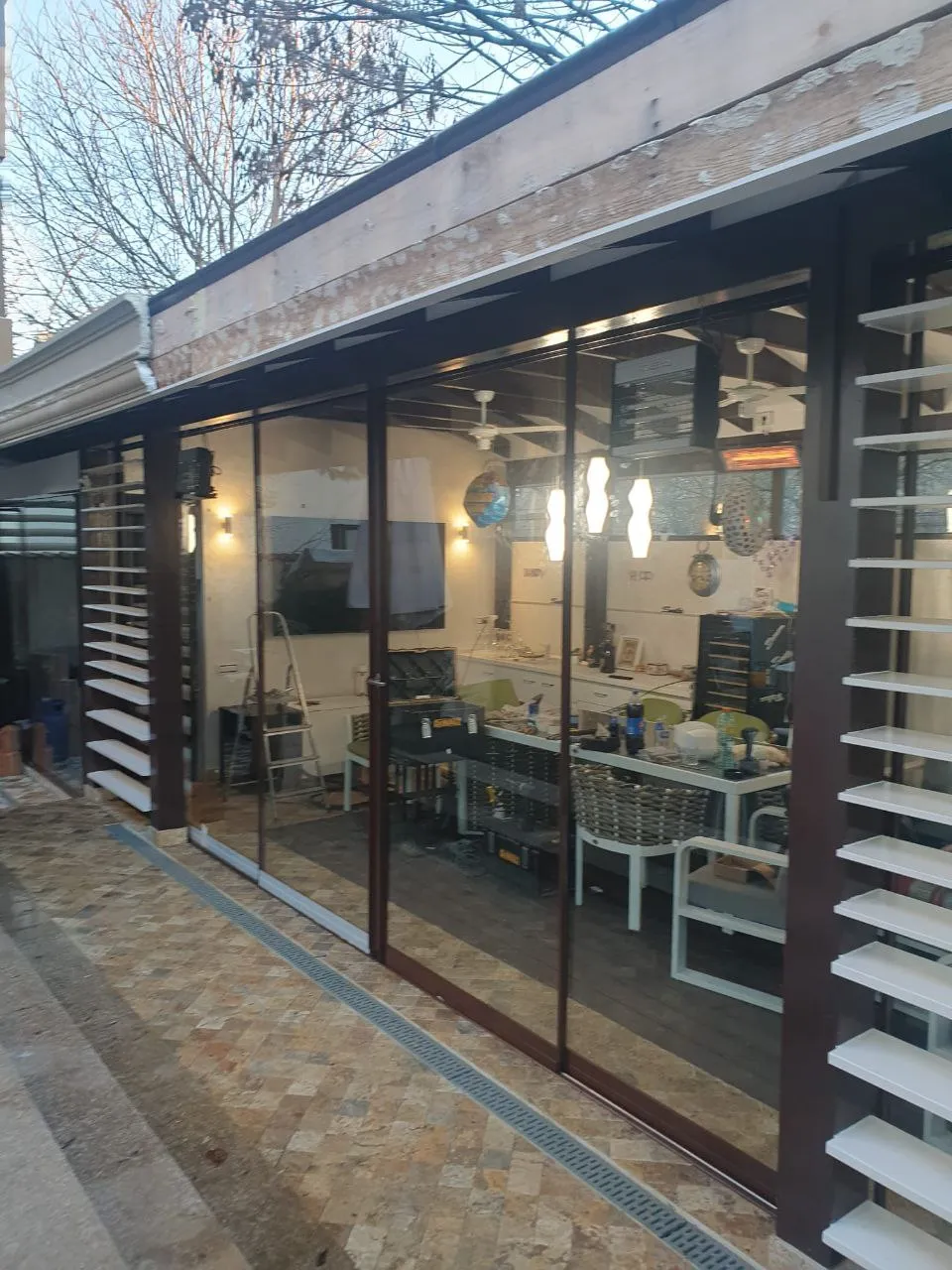 Închideri foișoare